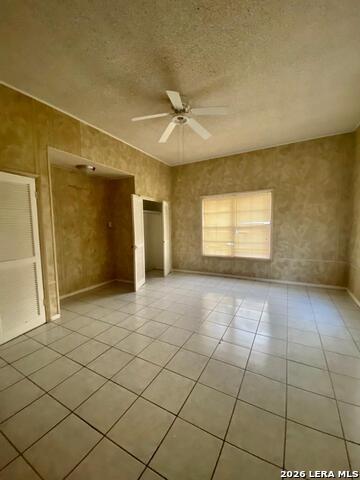 548 N Ceylon St Property Photo 10