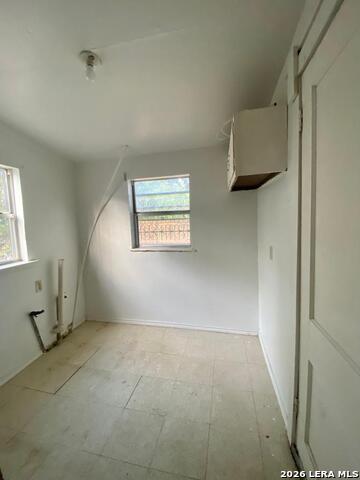 548 N Ceylon St Property Photo 15