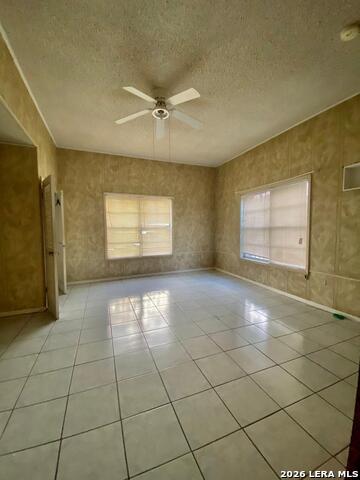 548 N Ceylon St Property Photo 19
