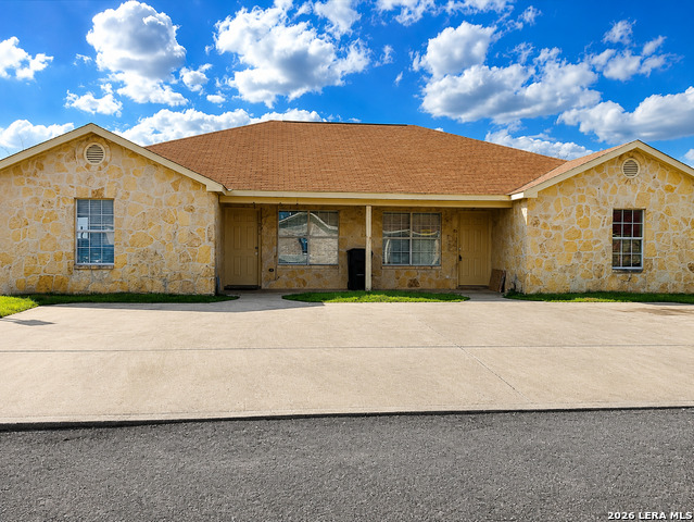 7603 Oak Chase Property Photo 1