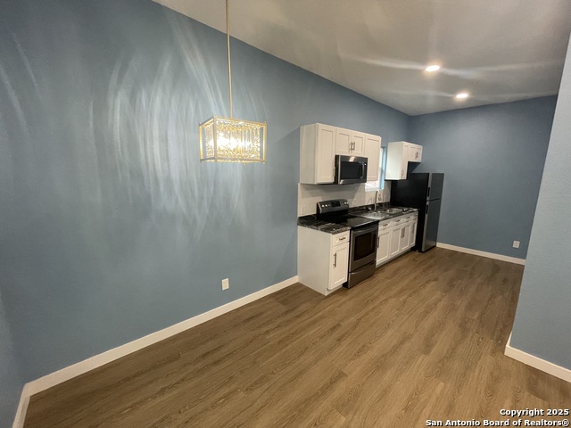 227 Jackson St Property Photo 2