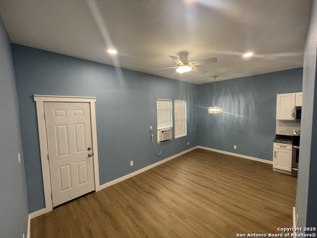 227 Jackson St Property Photo 4
