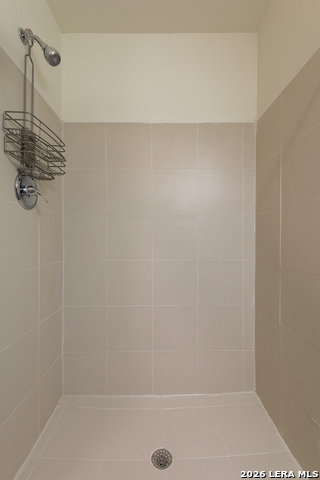 391 Riverside Property Photo 18