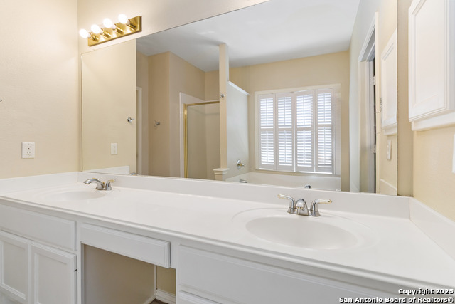 18611 Surreywood Property Photo 21
