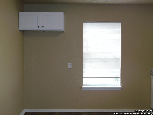 9017 Garnett Ave Property Photo 8