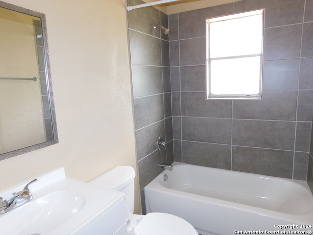 9017 Garnett Ave Property Photo 11