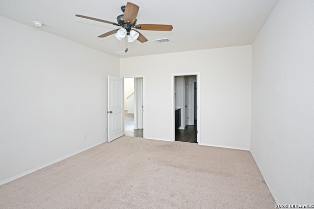 138 Buttercup Bnd Property Photo 24