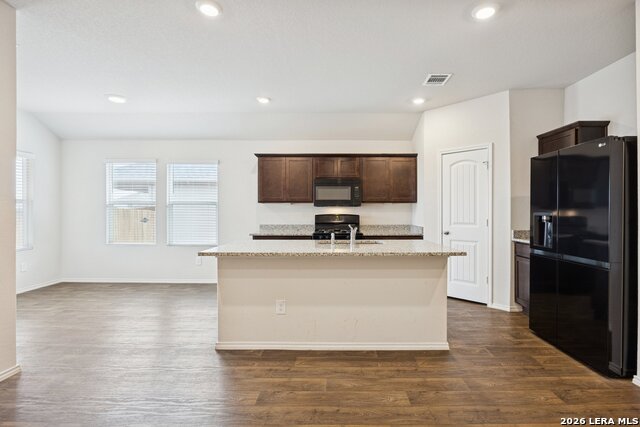 323 Shimmering Cv Property Photo 6