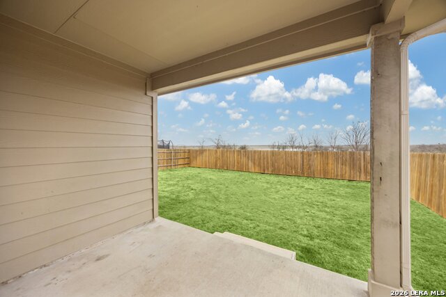 323 Shimmering Cv Property Photo 13