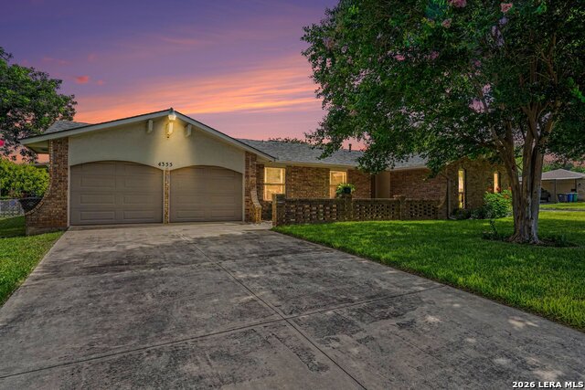 4355 Treehouse Dr Property Photo 3