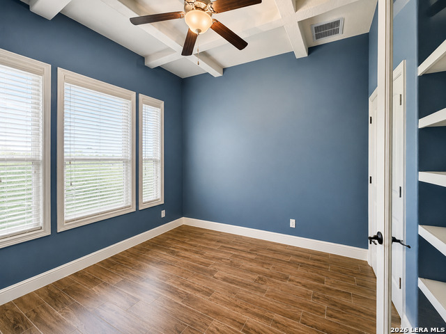 1609 Calvin Loop Property Photo 5