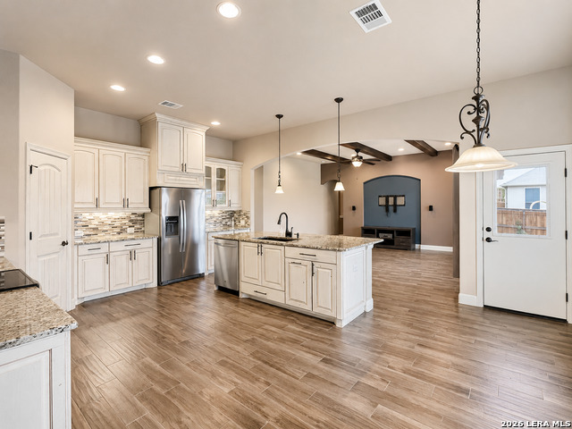 1609 Calvin Loop Property Photo 10