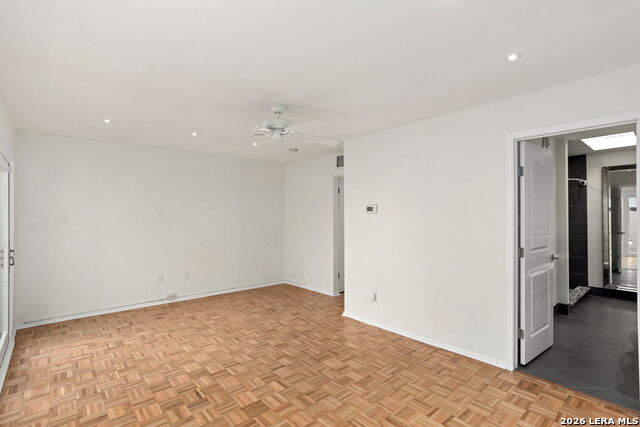 205 Chichester Property Photo 34