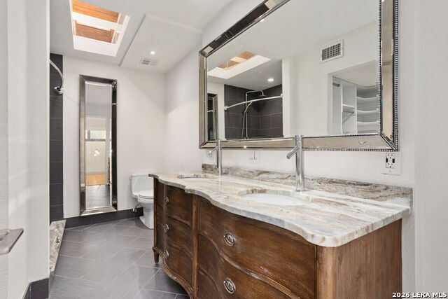 205 Chichester Property Photo 36