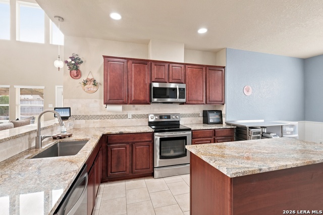 5606 Southern Oaks Property Photo 3