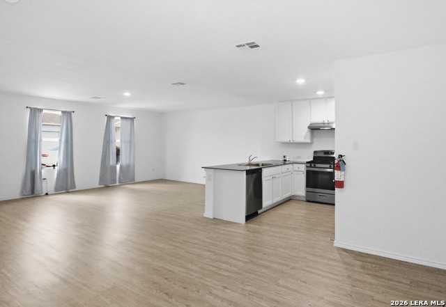 8918 Solar Cove Property Photo 6