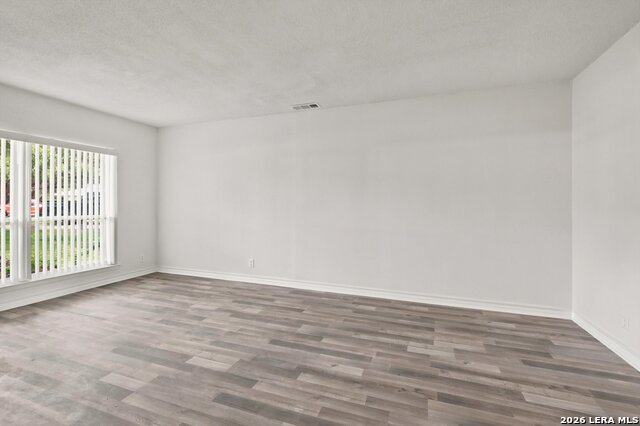 502 Moorside Property Photo 4