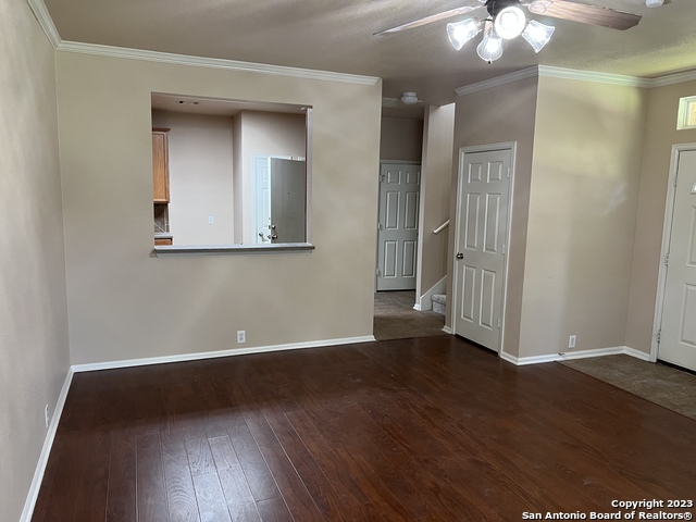 2515 Grayson Way Property Photo 5