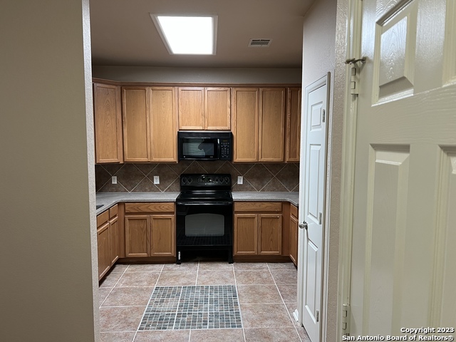 2515 Grayson Way Property Photo 8