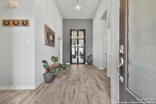 12424 Upton Park Property Photo 4