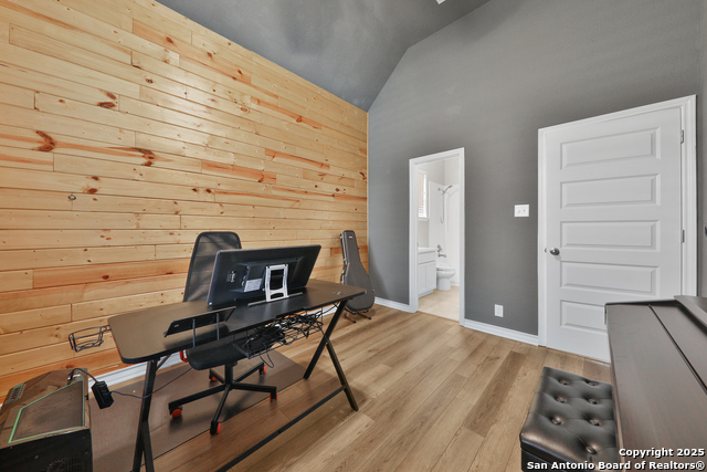 12424 Upton Park Property Photo 14
