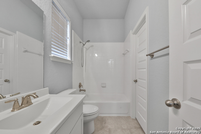 12424 Upton Park Property Photo 16