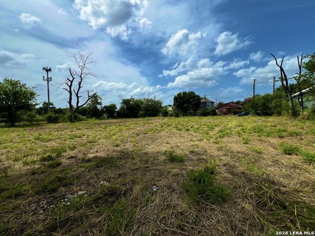 1720 W Salinas Property Photo 2