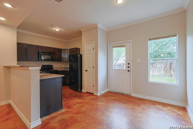5015 Stowers Blvd Property Photo 6