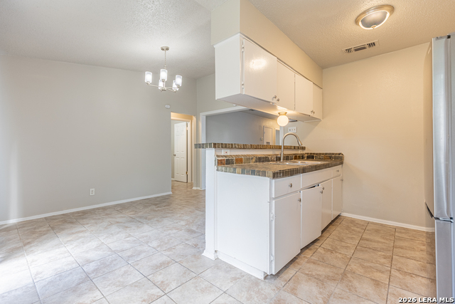 2306 Fairhill St Property Photo 12