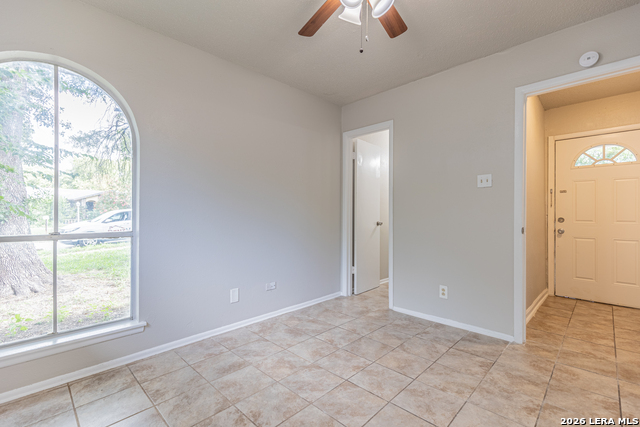 2306 Fairhill St Property Photo 17