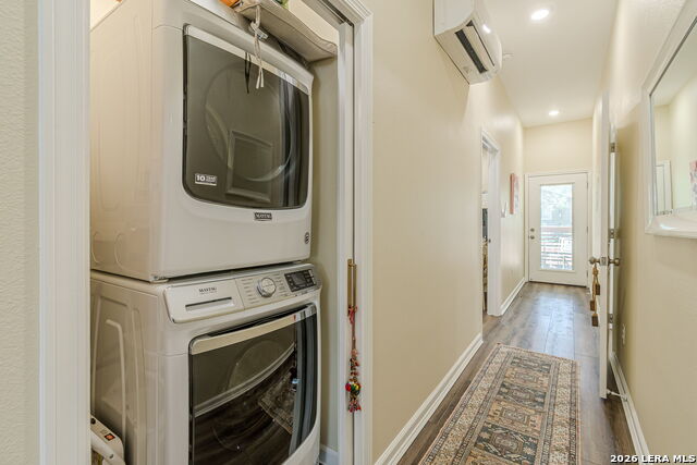 970 N Liberty Ave Property Photo 10