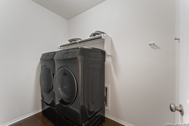 942 Blue Violet Property Photo 43