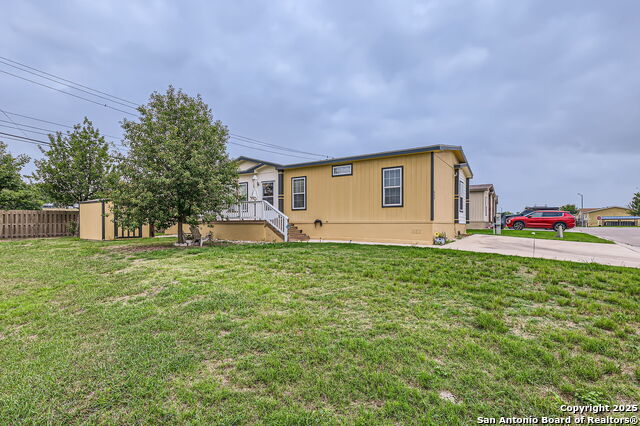 414 Bucks Circle Property Photo 2