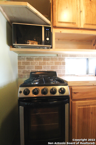 955 Faurie Property Photo 6