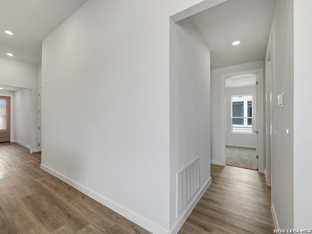 171 Scott Square Property Photo 3