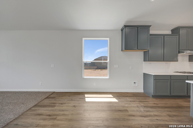 171 Scott Square Property Photo 10