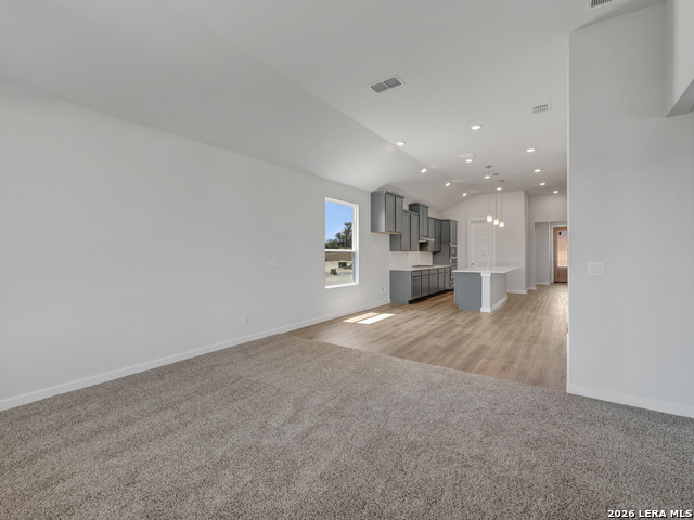 171 Scott Square Property Photo 11