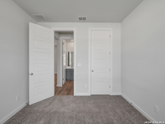 171 Scott Square Property Photo 15