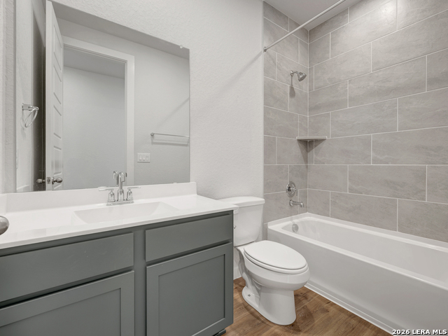 171 Scott Square Property Photo 23