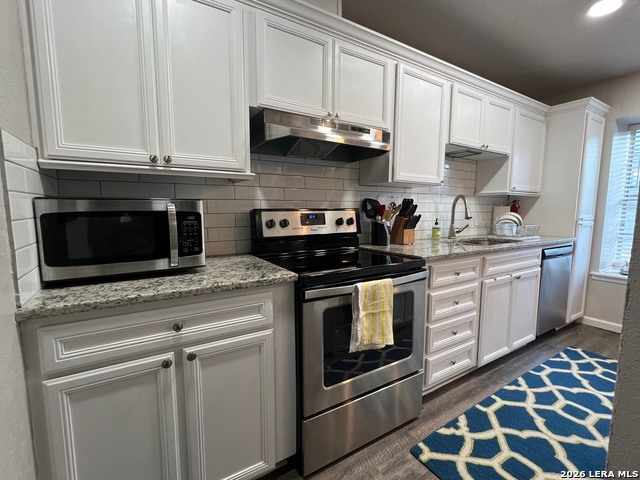 168 Barilla Property Photo 3