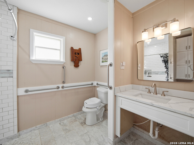 19214 Grey Forest Property Photo 28