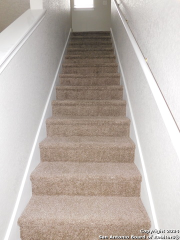 8014 Braes Run Property Photo 7