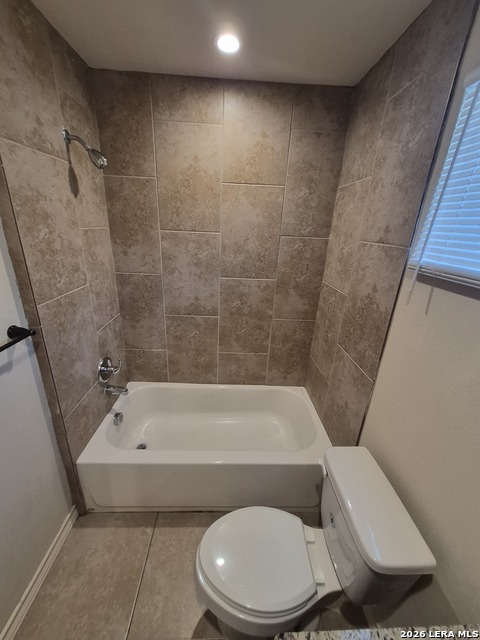 7026 Lakeview Dr. Property Photo 21