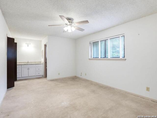 3002 Nantucket Dr Property Photo 9