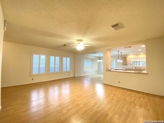 10038 Silverbrook Pl Property Photo 3