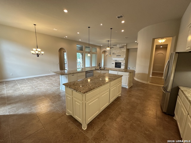 111 El Cielo Property Photo 13