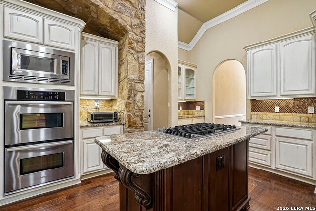 21411 Liguria Dr Property Photo 6