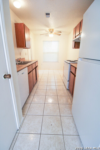 6214 Ridge Glade St Property Photo 6
