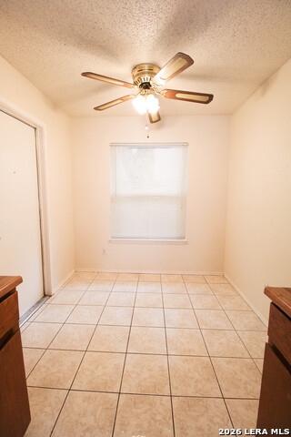 6214 Ridge Glade St Property Photo 7