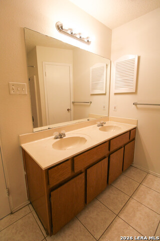 6214 Ridge Glade St Property Photo 18